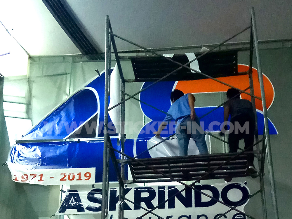 Kenapa sticker sangat cocok untuk branding Kantor?